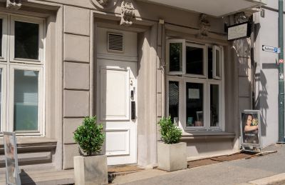 Beauty Therapy (profilbilde 1) Beauty Therapy (profilbilde 1)